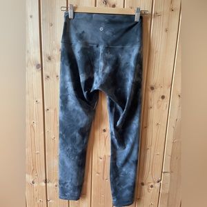 Lululemon diamond dye leggings